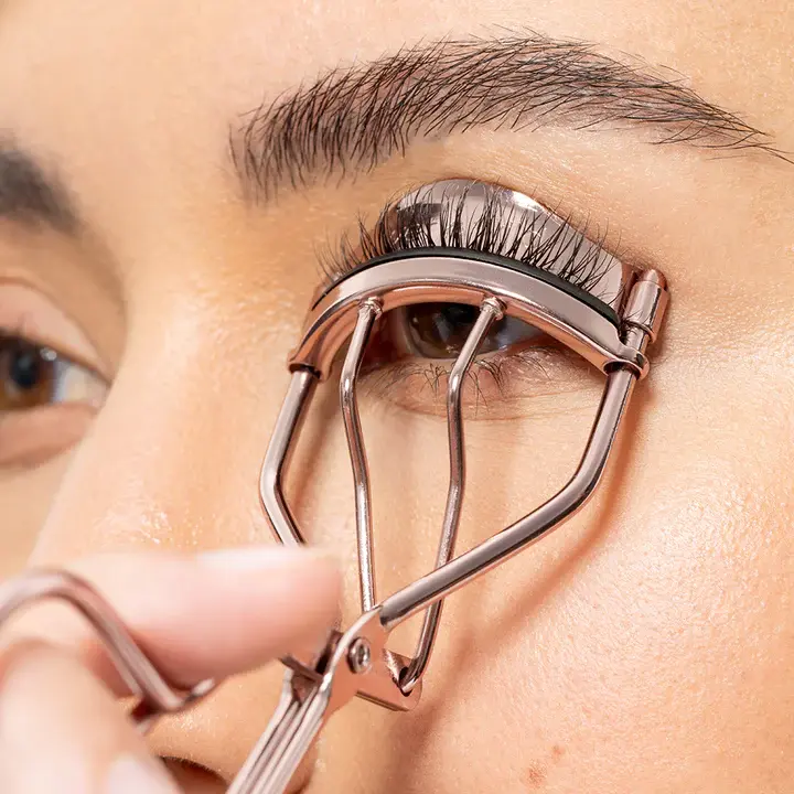 EyelashCurler_PDP_5_720x.webp