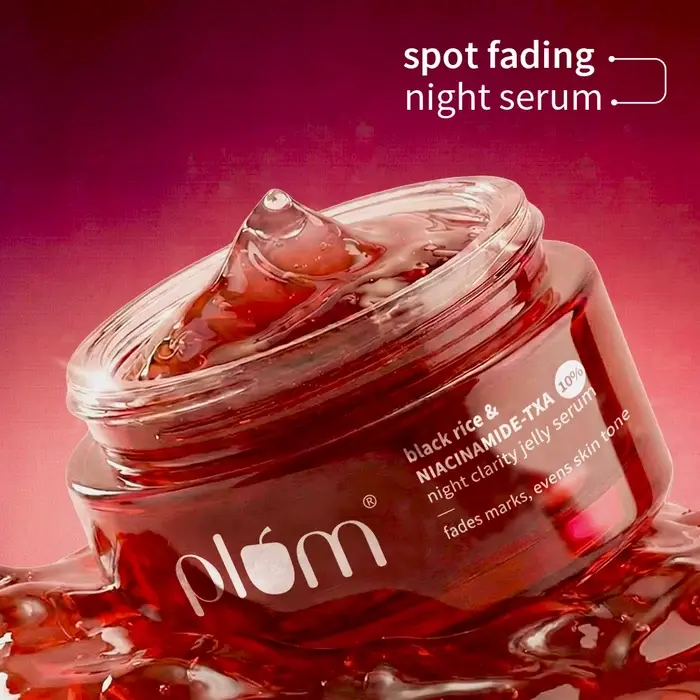 01-TXA-Jelly-Serum-Moodshot_Text_2cea2de4-f10d-47c9-afe0-072b07694a92.webp